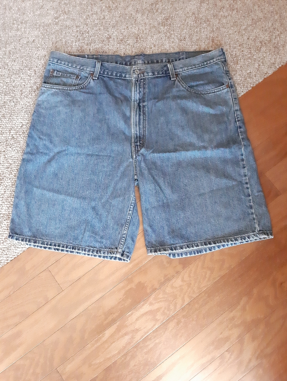Levi's Relaxed Fit 550 Jean Shorts size 44 - Picture 8 of 10